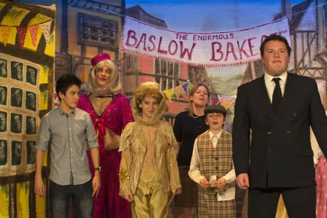 The Gingerbread Man performed by Baslow Players