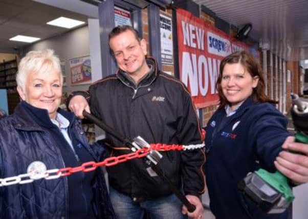 Screwfix is celebrating its most recent store opening its doors on Wimsey Way, Alfreton, which officially opened on Thursday February 19.