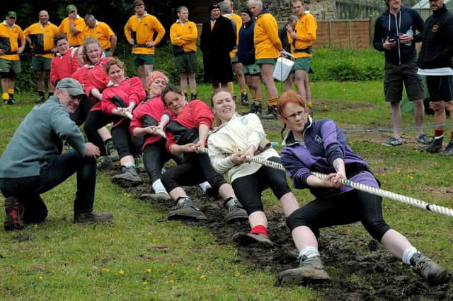 Fourteen teams from many different parts of England, took part in a Tug'O' War
at the rear of the Plough Inn, Two Dales. A sport making welcome return to the area, after several years of absence. Kilroe Ladies team, including some team members from Derbyshire & Yorkshire
