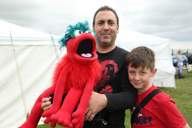 NMAC Langwith Show      David Hopkins, Glewy the Alien, River Hopkins age 10