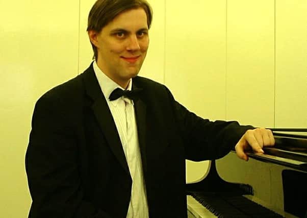 Pianist Jonathan Ellis