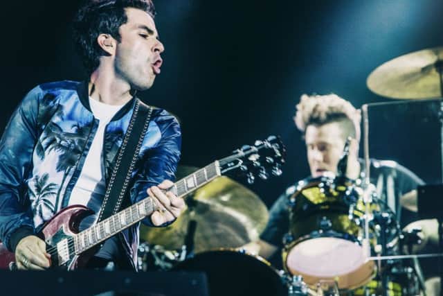 Welsh rockers Stereophonics are set to headline the Y Not Festival.