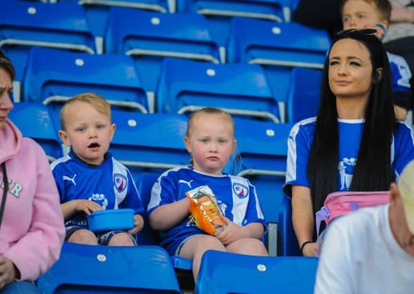 Young Chesterfield fans enjoying the match on Saturday. (PHOTO BY: Stephen Buckley/AHPIX.com)