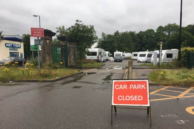 A group of travellers have arrived at the Queen's Park north car park in Chesterfield.