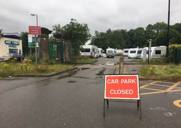 A group of travellers have arrived at the Queen's Park north car park in Chesterfield.