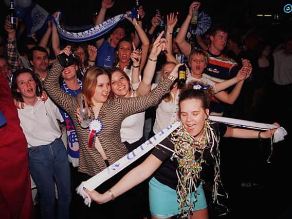 Chesterfield FC fans dance the night away at the former Bradbury nightclub, which was on Chatsworth Road.