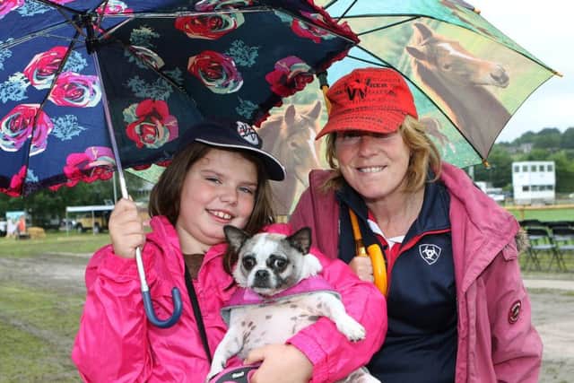 Bakewell Show, Bessie the dog, Charlie May Parker and mum Vicky Clark