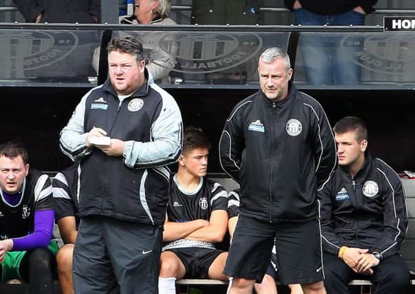 Heanor Town v Hereford

Heanor Town Manager Glen Clarence (middle) 

Pic by Dan Westwell