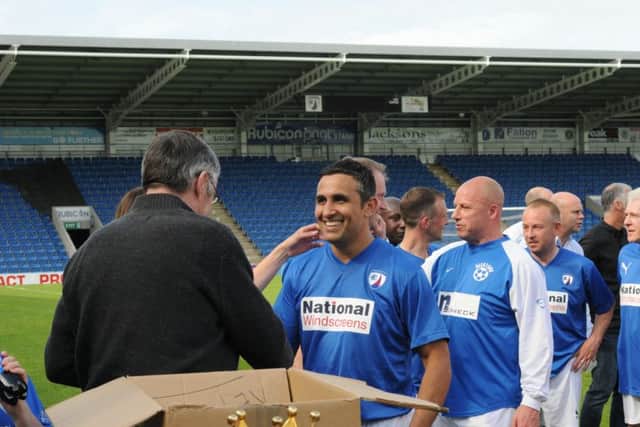 Ernie Moss presents Jack Lester with a memento  (Pic: Phil Tooley)