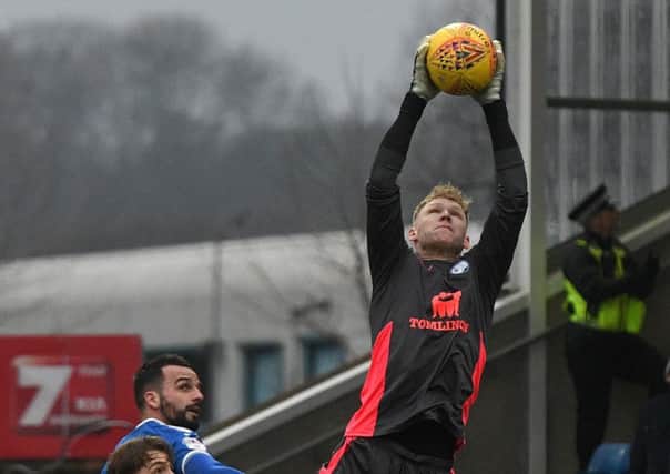 Picture Andrew Roe/AHPIX LTD, Football, EFL Sky Bet League Two, Chesterfield FC v Luton Town, Proact Stadium, 13/01/18, K.O 3pm

Chesterfield's keeper Aaron Ramsdale claims the ball from the cross

Andrew Roe>>>>>>>07826527594