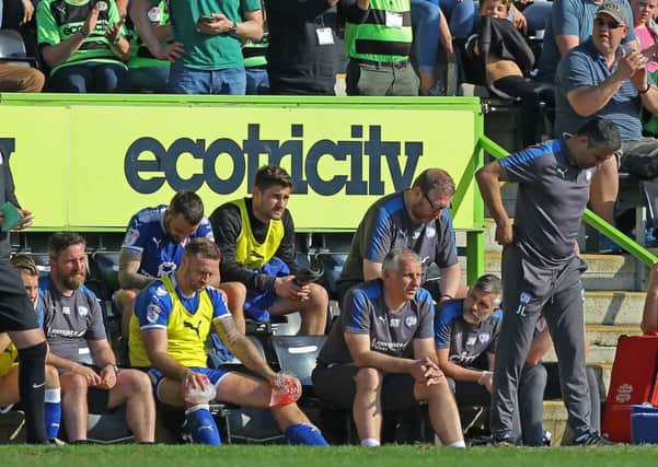Picture by Gareth Williams/AHPIX.com; Football; Sky Bet League Two; Forest Green Rovers v Chesterfield FC; 21/04/2018 KO 15:00; The New Lawn; copyright picture; Howard Roe/AHPIX.com; Spireites boss Jack Lester and the bench look crest fallen as they slipped to defeat at Forest Green